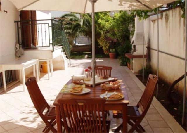 Residenza Del Sole Bed and Breakfast Surbo Eksteriør billede